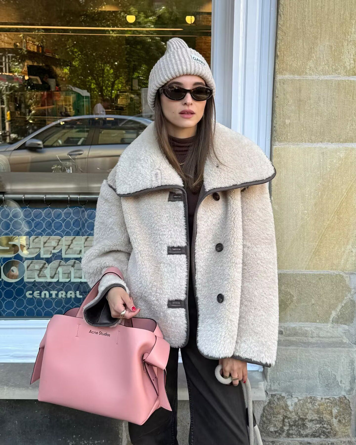 Casa Camila editorial